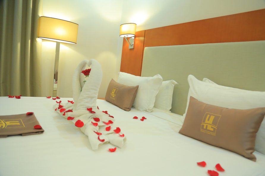 Business Standard Room